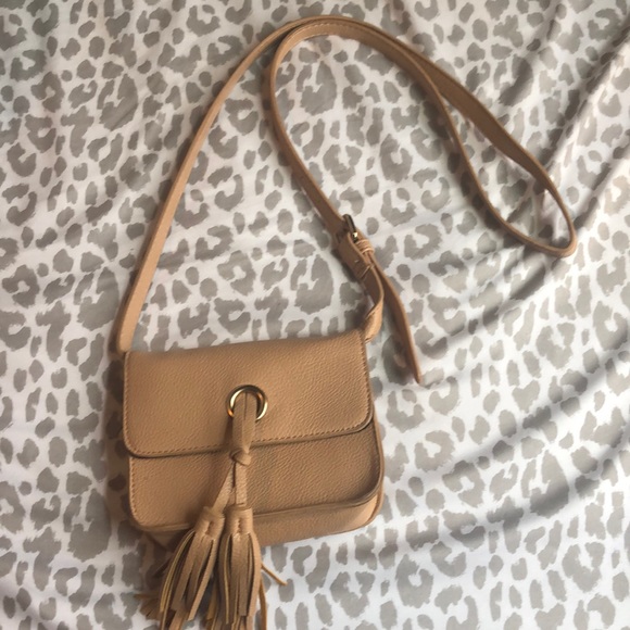 Forever 21 tan crossbody - Picture 1 of 3